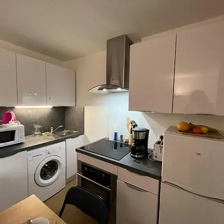 Familial Pres De La Avec Balcon Et Parking - St Pierre La - Fr-1-619-148 * פלורי