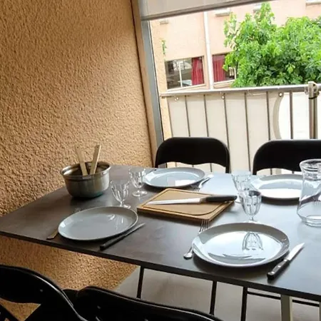 Familial Pres De La Avec Balcon Et Parking - St Pierre La - Fr-1-619-148 *