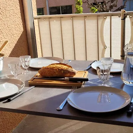 Familial Pres De La Avec Balcon Et Parking - St Pierre La - Fr-1-619-148 Fleury (Aude)