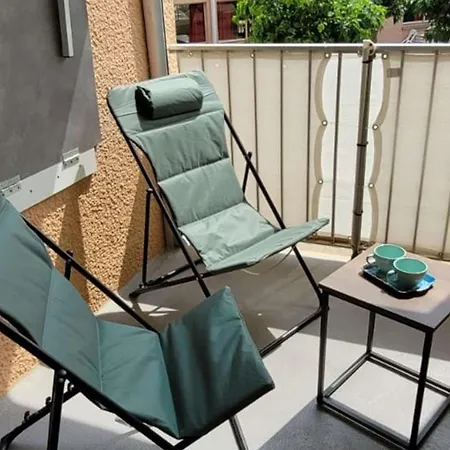 Familial Pres De La Avec Balcon Et Parking - St Pierre La - Fr-1-619-148 *