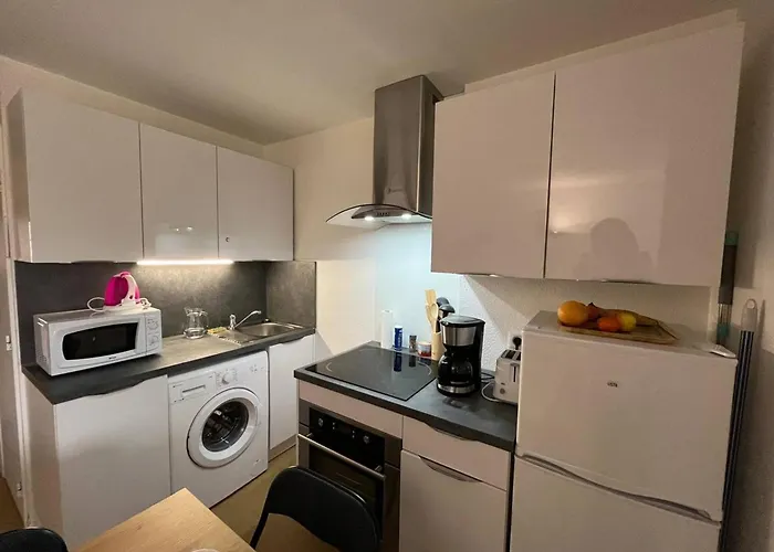 Familial Pres De La Avec Balcon Et Parking - St Pierre La - Fr-1-619-148 * פלורי