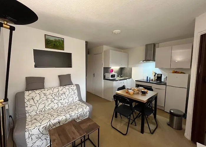 Familial Pres De La Avec Balcon Et Parking - St Pierre La - Fr-1-619-148 * פלורי