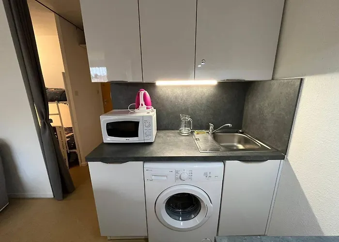 Familial Pres De La Avec Balcon Et Parking - St Pierre La - Fr-1-619-148 * פלורי