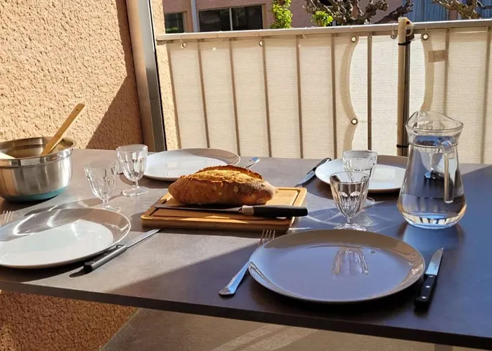 Familial Pres De La Avec Balcon Et Parking - St Pierre La - Fr-1-619-148 פלורי